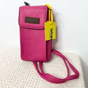 NWT Wrangler Phone Crossbody Wallet Bright Pink Faux Leather